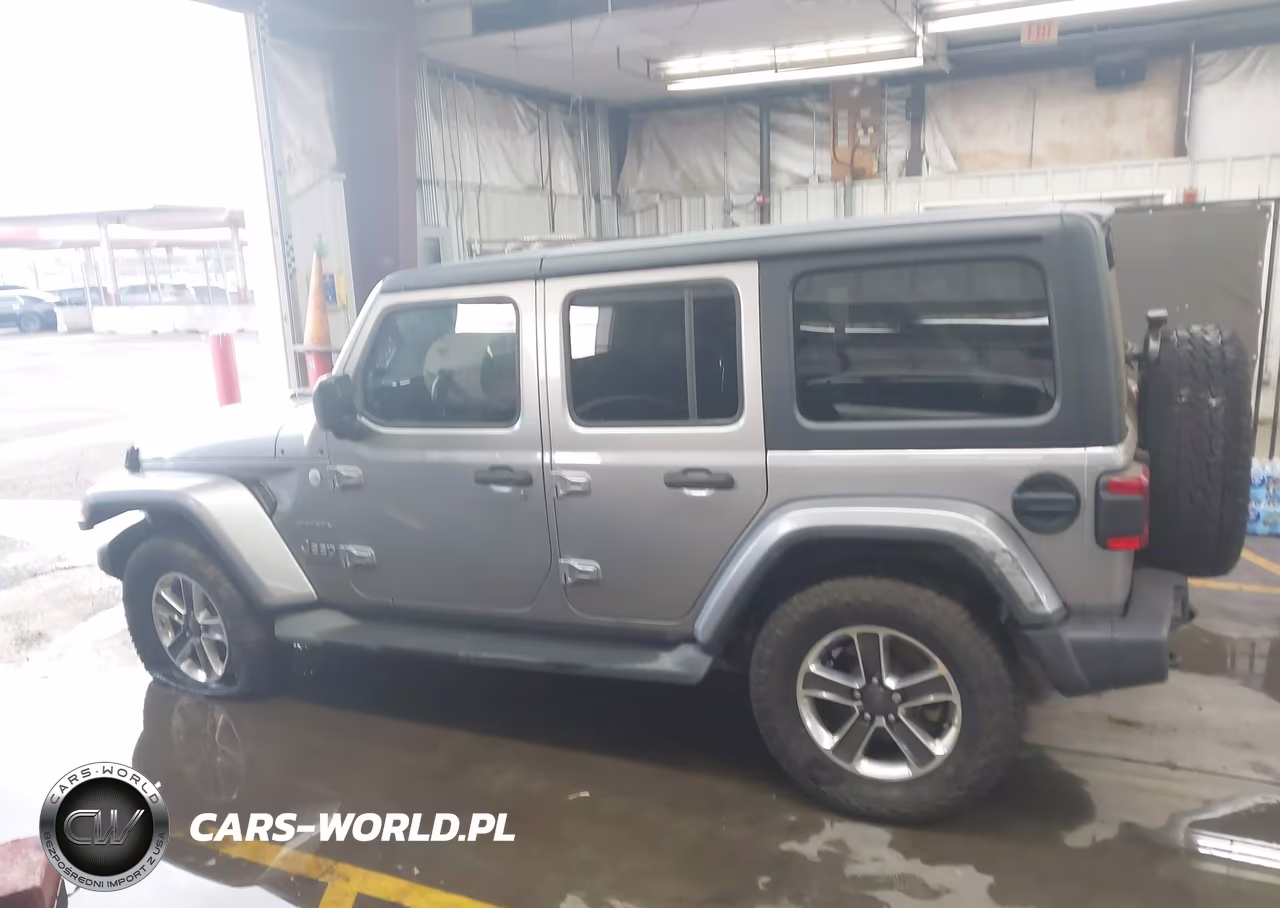 2018 Jeep Wrangler Unlimited Sahara 4X4 VIN:1C4HJXEG9JW246753 - 14