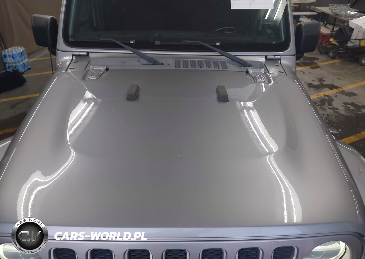 2018 Jeep Wrangler Unlimited Sahara 4X4 VIN:1C4HJXEG9JW246753 - 6