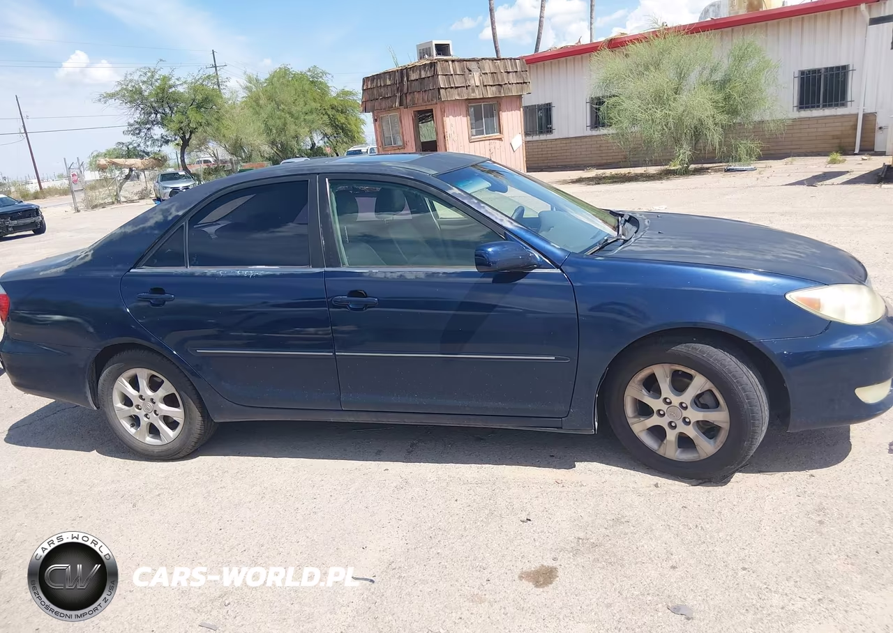 2005 Toyota Camry Xle VIN:4T1BE32K75U076272 - 13