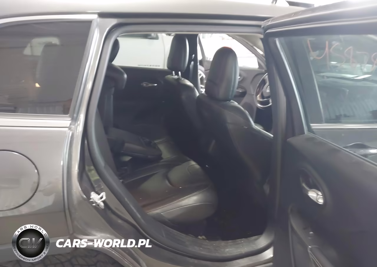2014 Jeep Cherokee Limited VIN:1C4PJMDS1EW182679 - 8