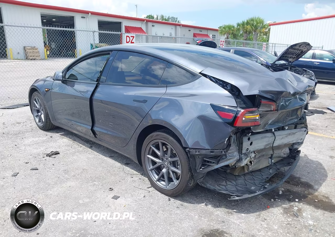 2023 Tesla Model 3 Rear-Wheel Drive VIN:5YJ3E1EA6PF667883 - 3
