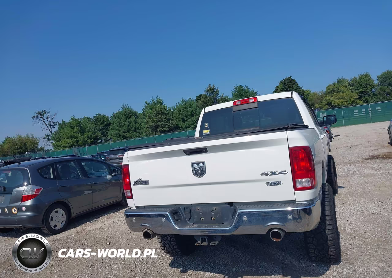 2016 Ram 1500 Big Horn VIN:1C6RR7LT1GS261297 - 16
