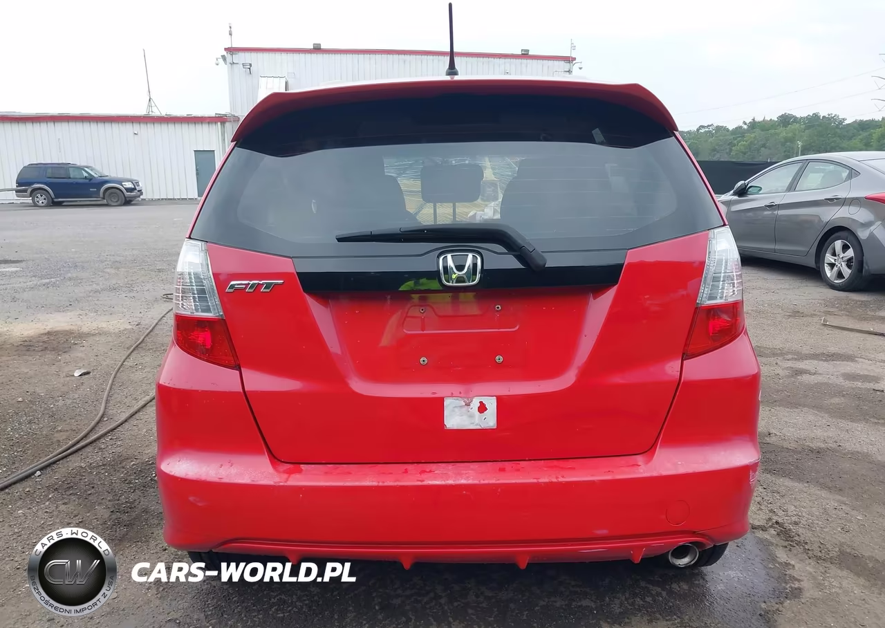 2012 Honda Fit Sport VIN:JHMGE8H64CC013715 - 16