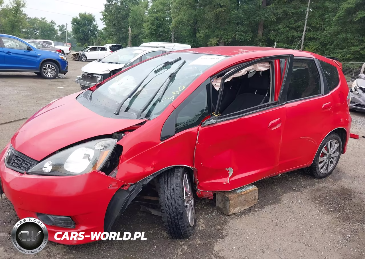 2012 Honda Fit Sport VIN:JHMGE8H64CC013715 - 6