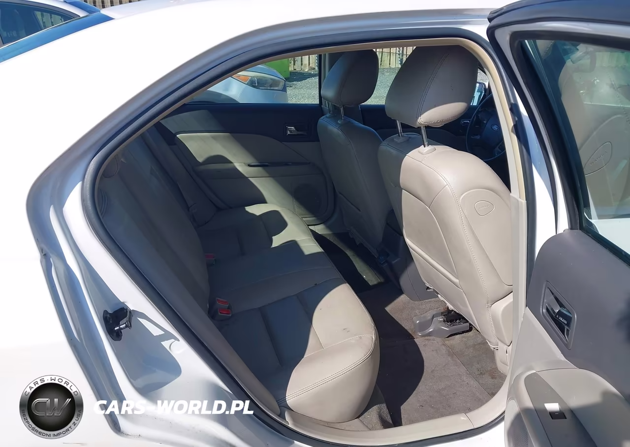 2010 Ford Fusion Hybrid VIN:3FADP0L33AR380929 - 8