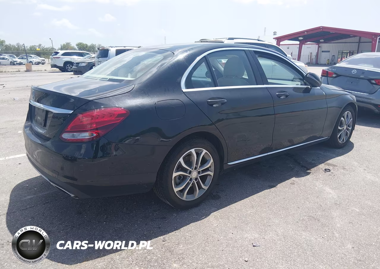 2016 Mercedes-Benz C 300 VIN:55SWF4JBXGU114811 - 4