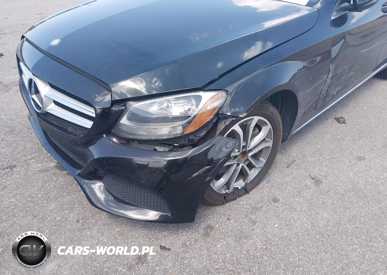 2016 Mercedes-Benz C 300 VIN:55SWF4JBXGU114811 - 6