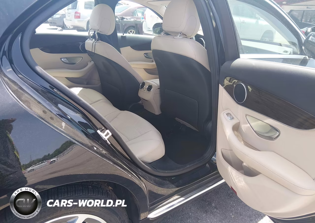2016 Mercedes-Benz C 300 VIN:55SWF4JBXGU114811 - 8