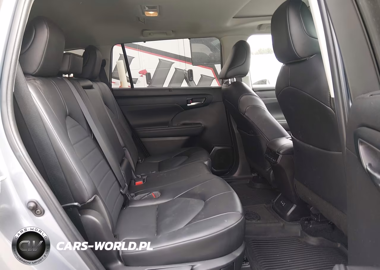 2022 Toyota Highlander Xle VIN:5TDHZRBH5NS214647 - 8