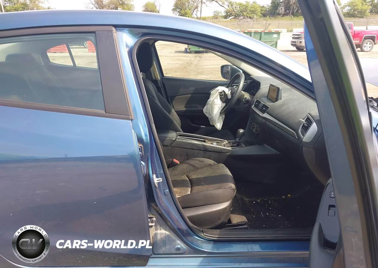 2017 Mazda Mazda3 Sport VIN:3MZBN1U79HM124720 - 5