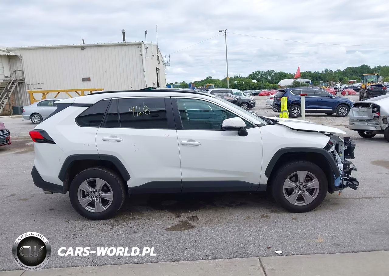 2025 Toyota Rav4 Xle VIN:2T3W1RFV3SC330259 - 13