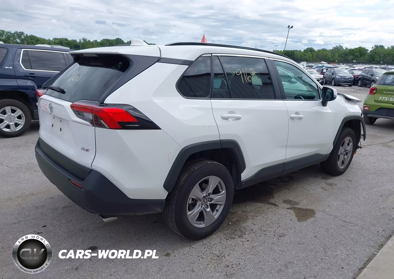 2025 Toyota Rav4 Xle VIN:2T3W1RFV3SC330259 - 4