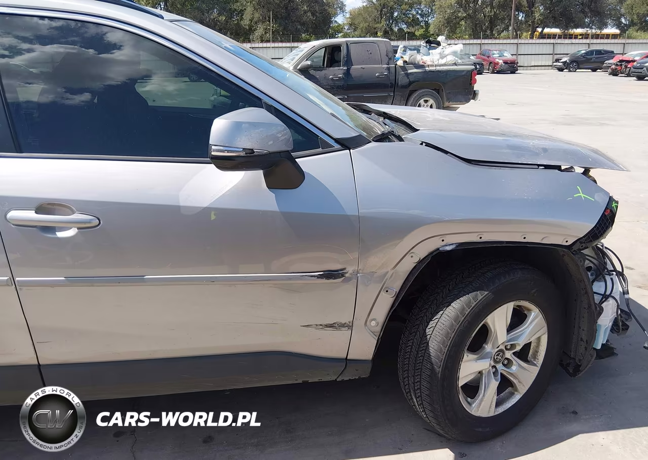 2020 Toyota Rav4 Xle VIN:2T3W1RFV3LC045157 - 19