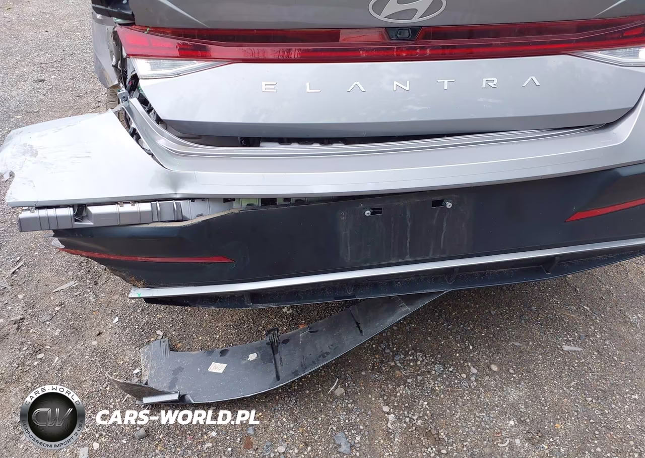 2025 Hyundai Elantra Sel VIN:KMHLS4DG8SU974242 - 17