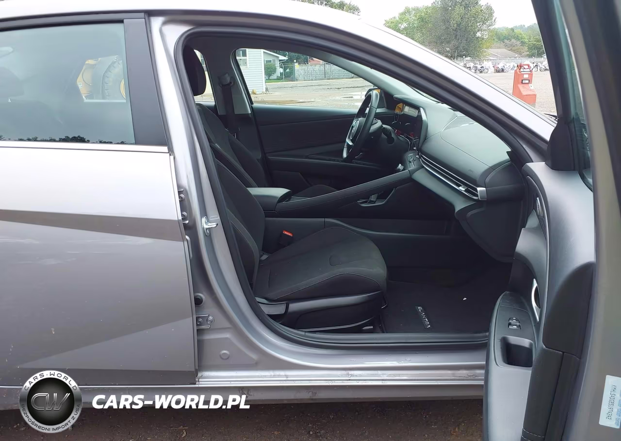 2025 Hyundai Elantra Sel VIN:KMHLS4DG8SU974242 - 5