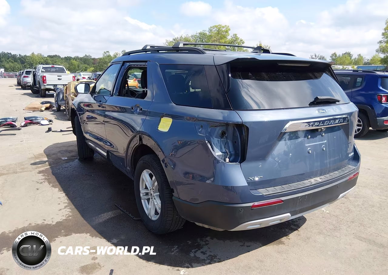 2021 Ford Explorer Xlt VIN:1FMSK8DH2MGA13441 - 3