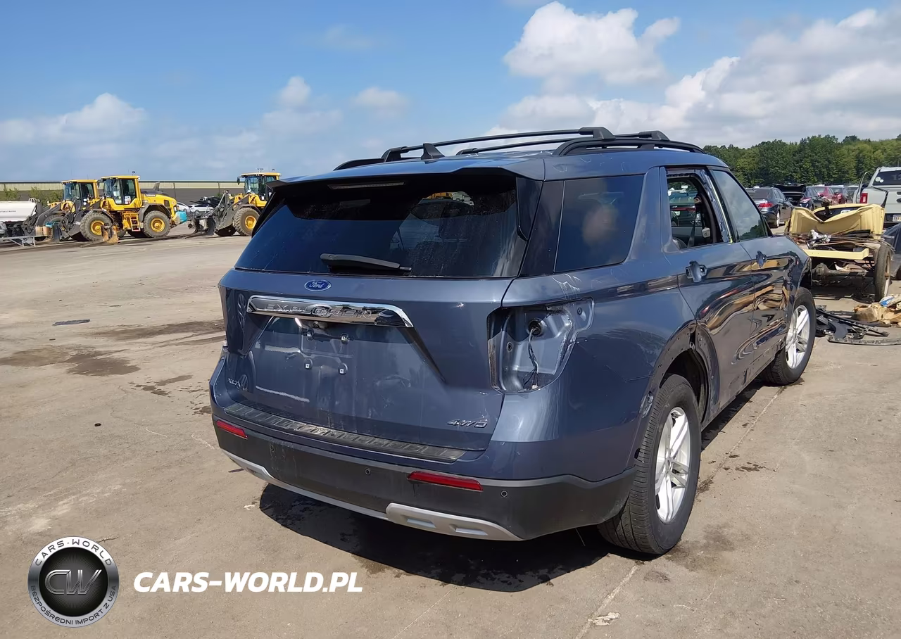 2021 Ford Explorer Xlt VIN:1FMSK8DH2MGA13441 - 4