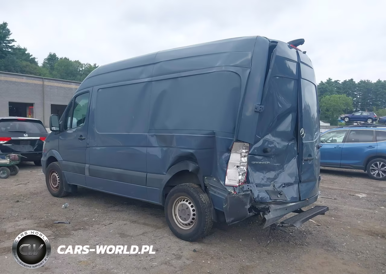 2018 Mercedes-Benz Sprinter 2500 Standard Roof V6 VIN:WD3PE7CD0JP648108 - 3