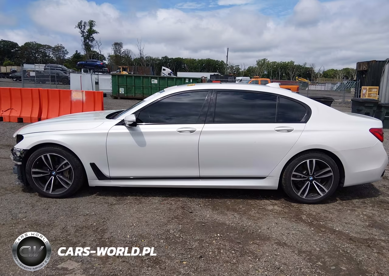2018 BMW Alpina B7 xDrive VIN:WBA7F2C57JG424877 - 15