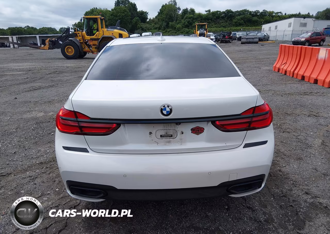 2018 BMW Alpina B7 xDrive VIN:WBA7F2C57JG424877 - 17