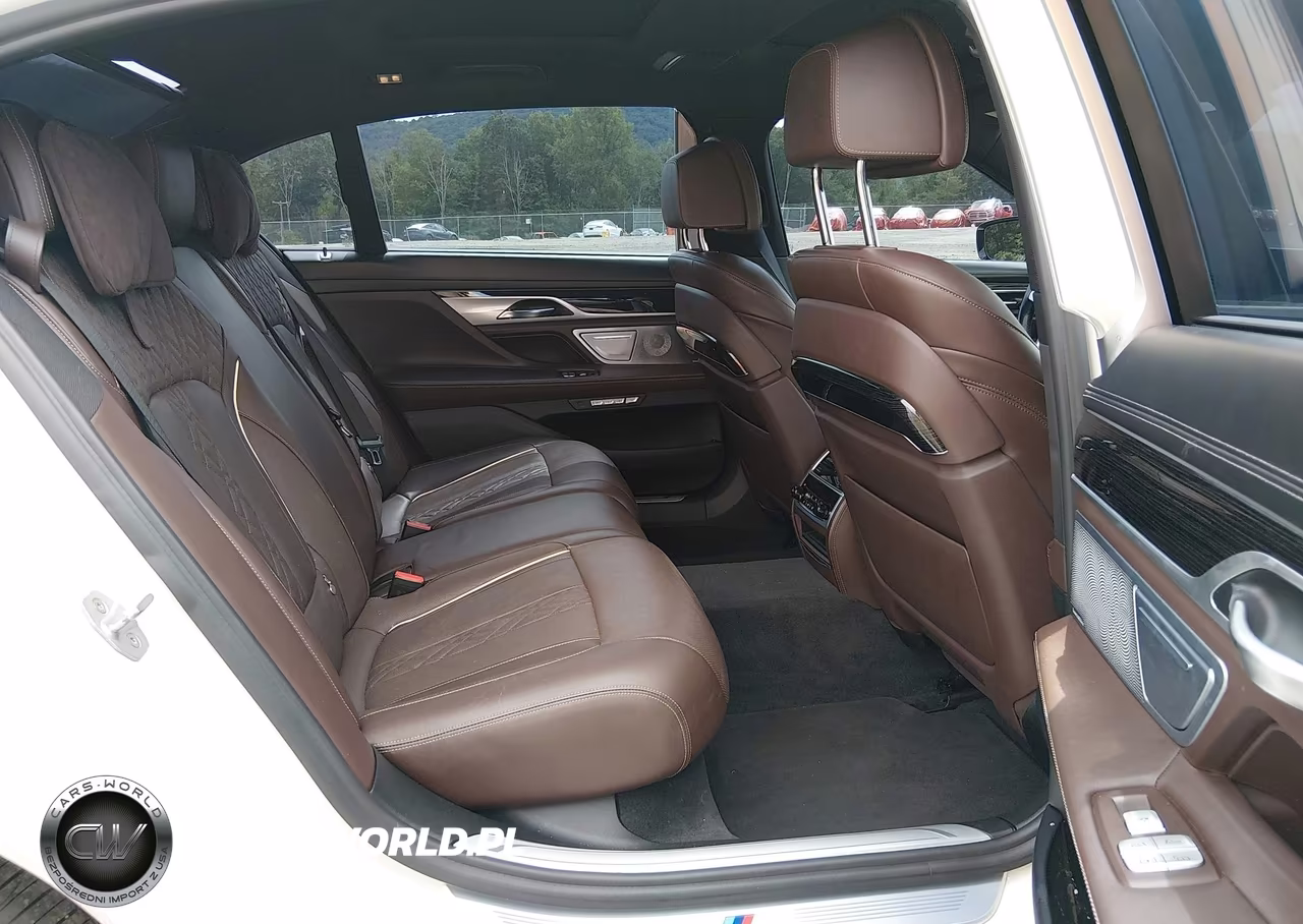 2018 BMW Alpina B7 xDrive VIN:WBA7F2C57JG424877 - 8