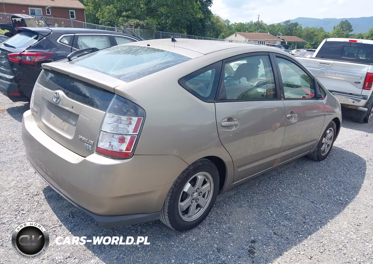 2004 Toyota Prius VIN:JTDKB20UX40055532 - 4