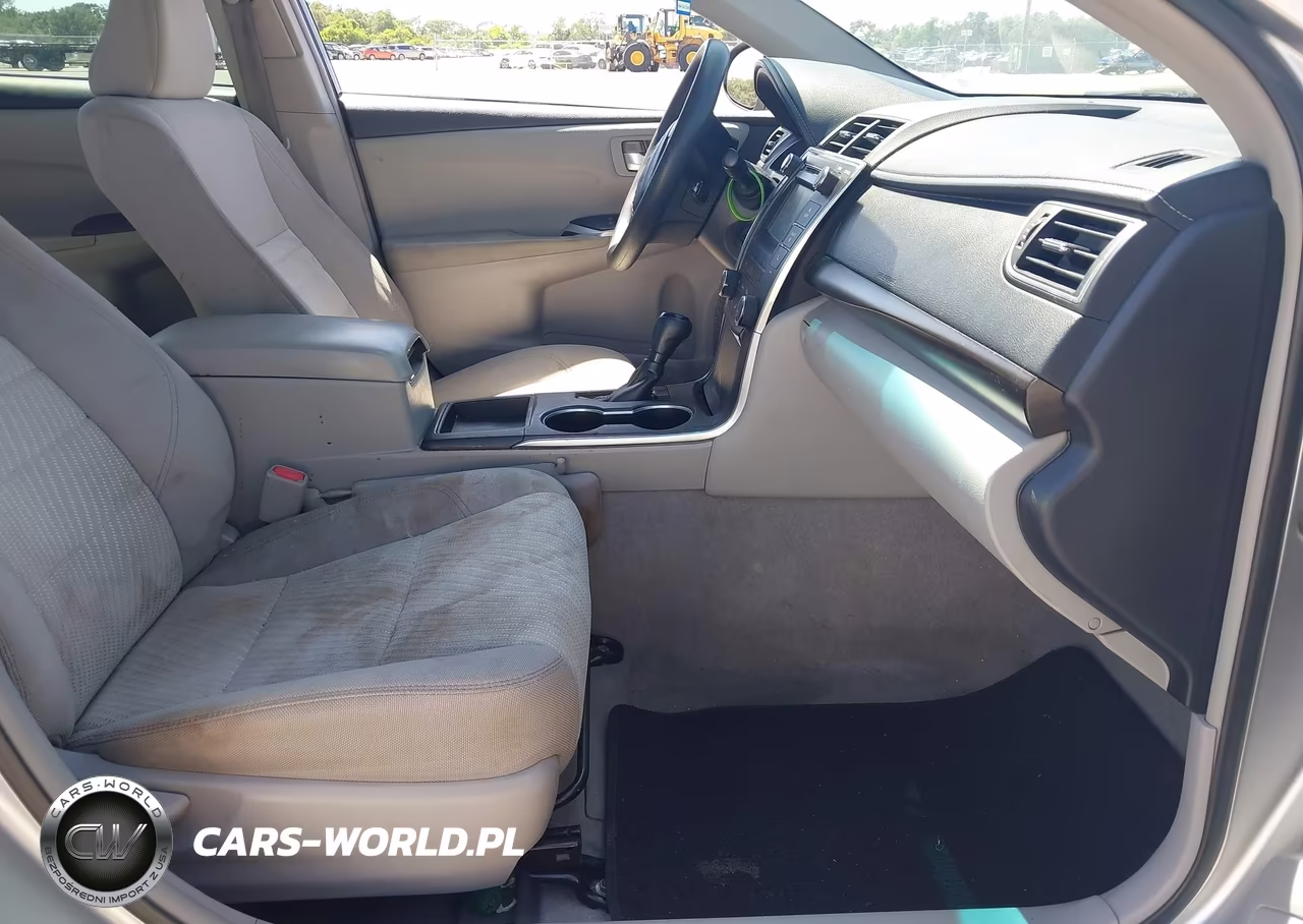 2015 Toyota Camry Le VIN:4T1BF1FK0FU101333 - 5