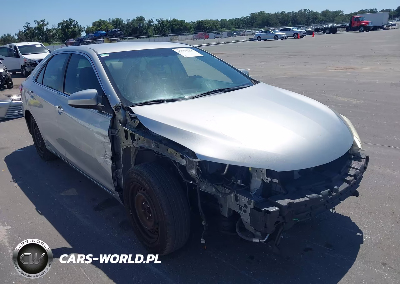 2015 Toyota Camry Le VIN:4T1BF1FK0FU101333 - 6