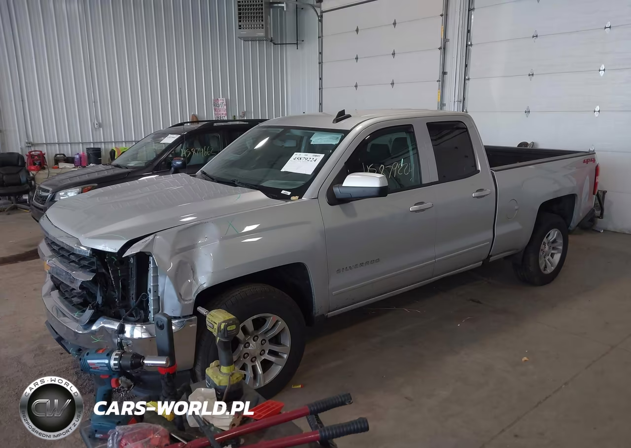 2018 Chevrolet Silverado 1500 1Lt VIN:1GCVKREC3JZ355636 - 2