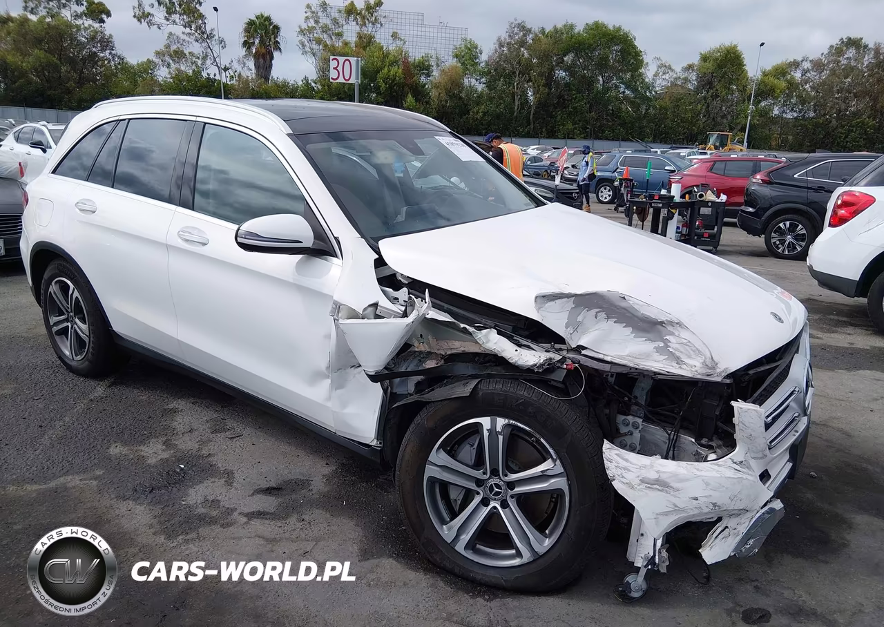 2019 Mercedes-Benz Glc 300 – zdjęcie 1 z 16