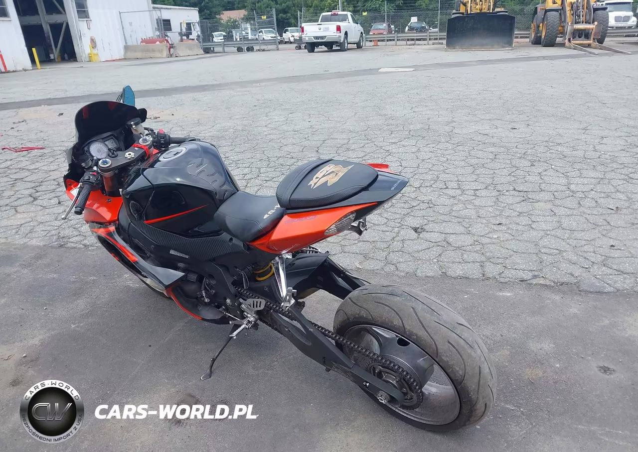 2007 Suzuki Gsx-R1000 VIN:JS1GT77A872107612 - 4
