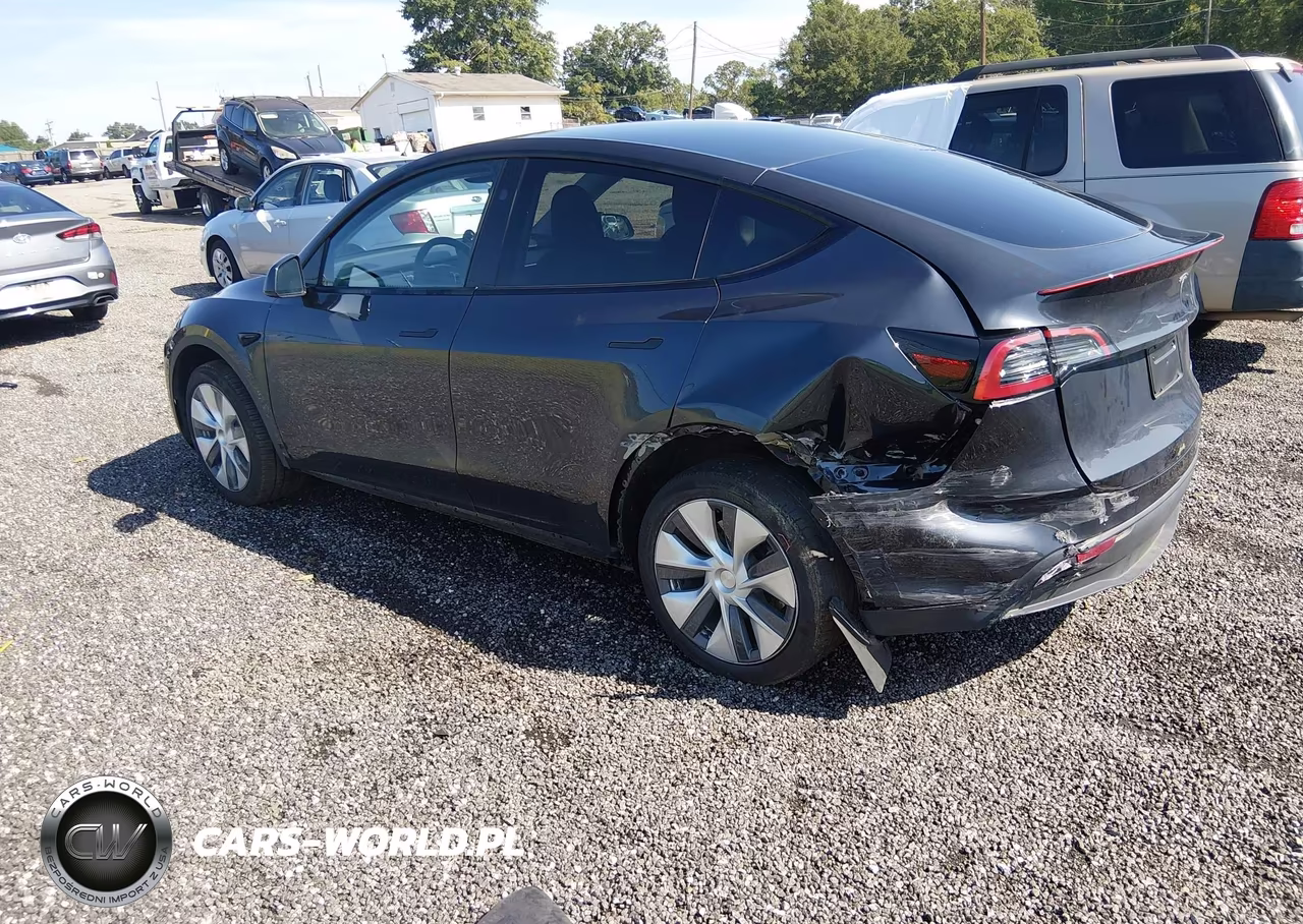 2024 Tesla Model Y Long Range Dual Motor All-Wheel Drive VIN:7SAYGDEE7RA270433 - 3