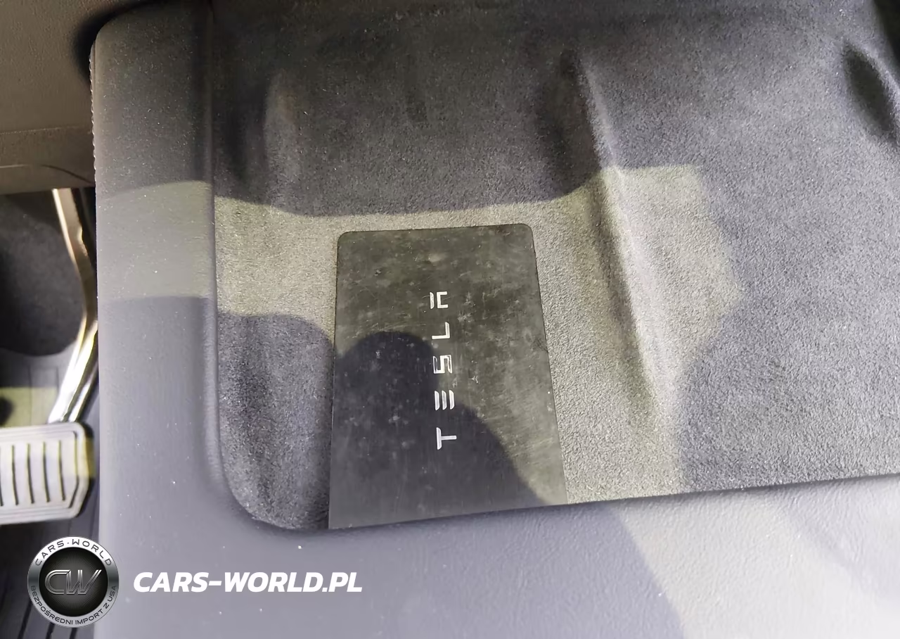 2024 Tesla Model Y Long Range Dual Motor All-Wheel Drive VIN:7SAYGDEE7RA270433 - 9