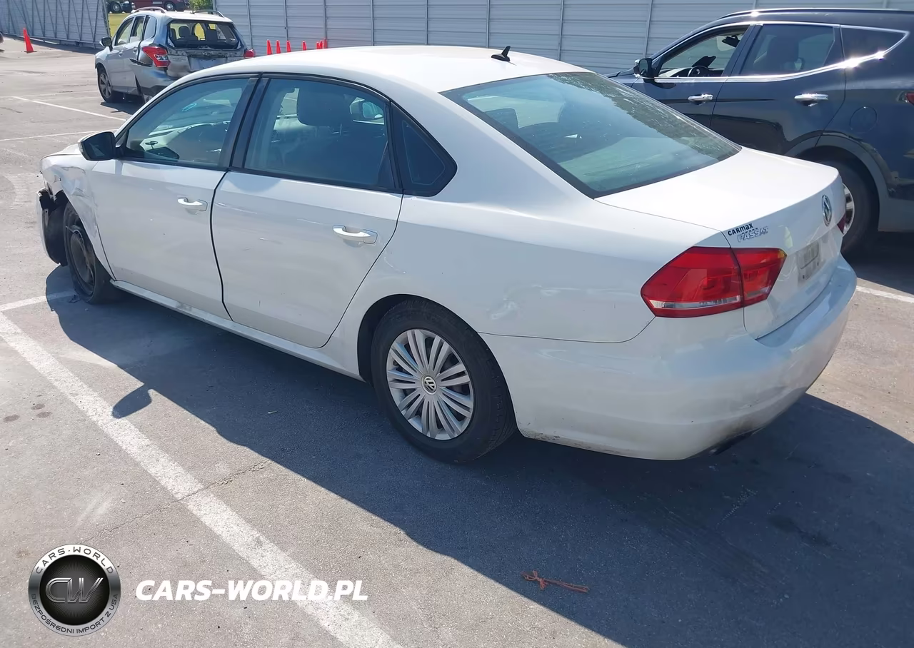 2015 Volkswagen Passat 1.8T S VIN:1VWAS7A3XFC018493 - 3