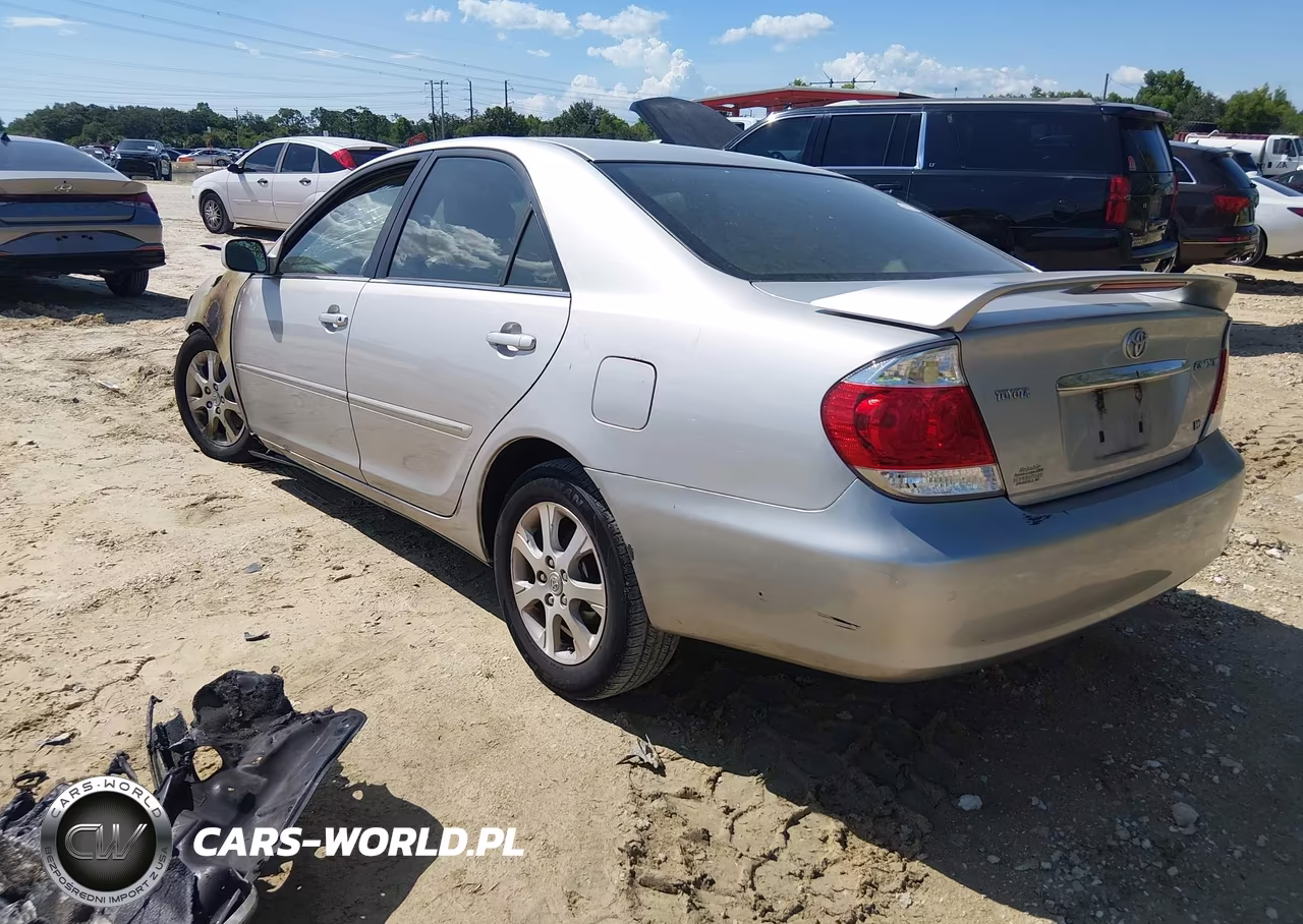 2006 Toyota Camry Xle V6 VIN:4T1BF30KX6U621513 - 3