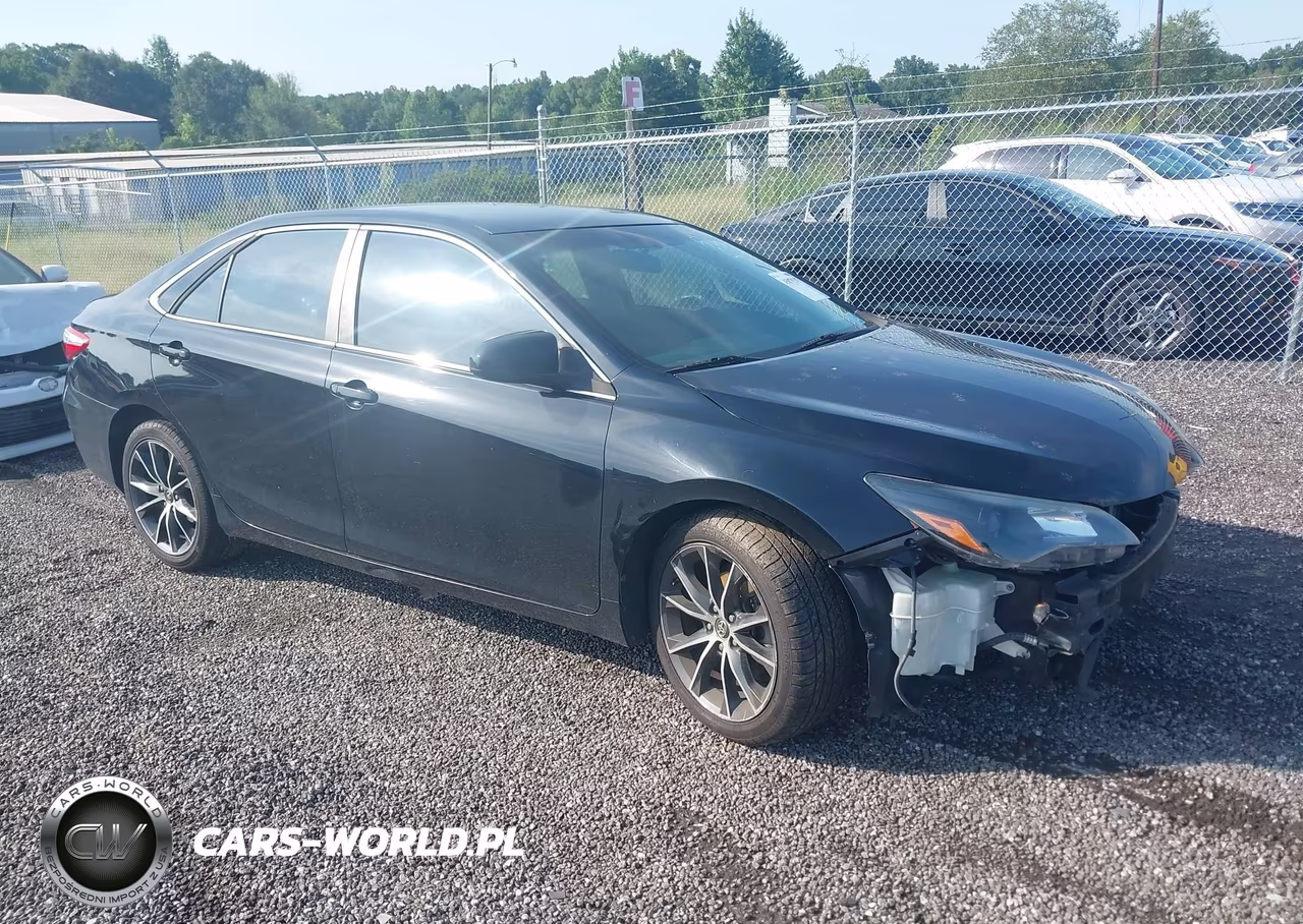 2015 Toyota Camry Xse