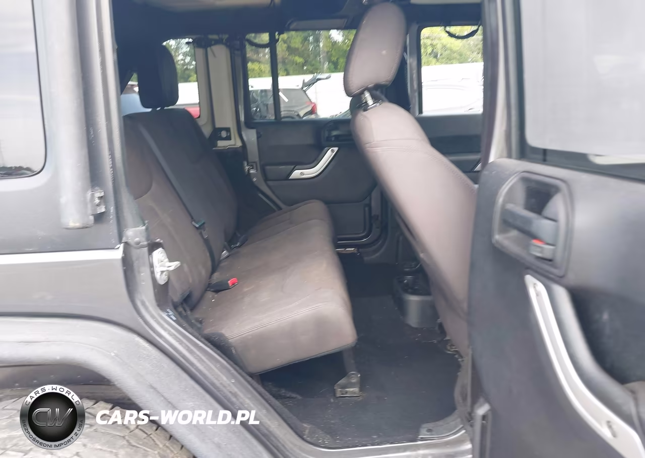 2017 Jeep Wrangler Unlimited Sport VIN:1C4BJWDG4HL602121 - 8