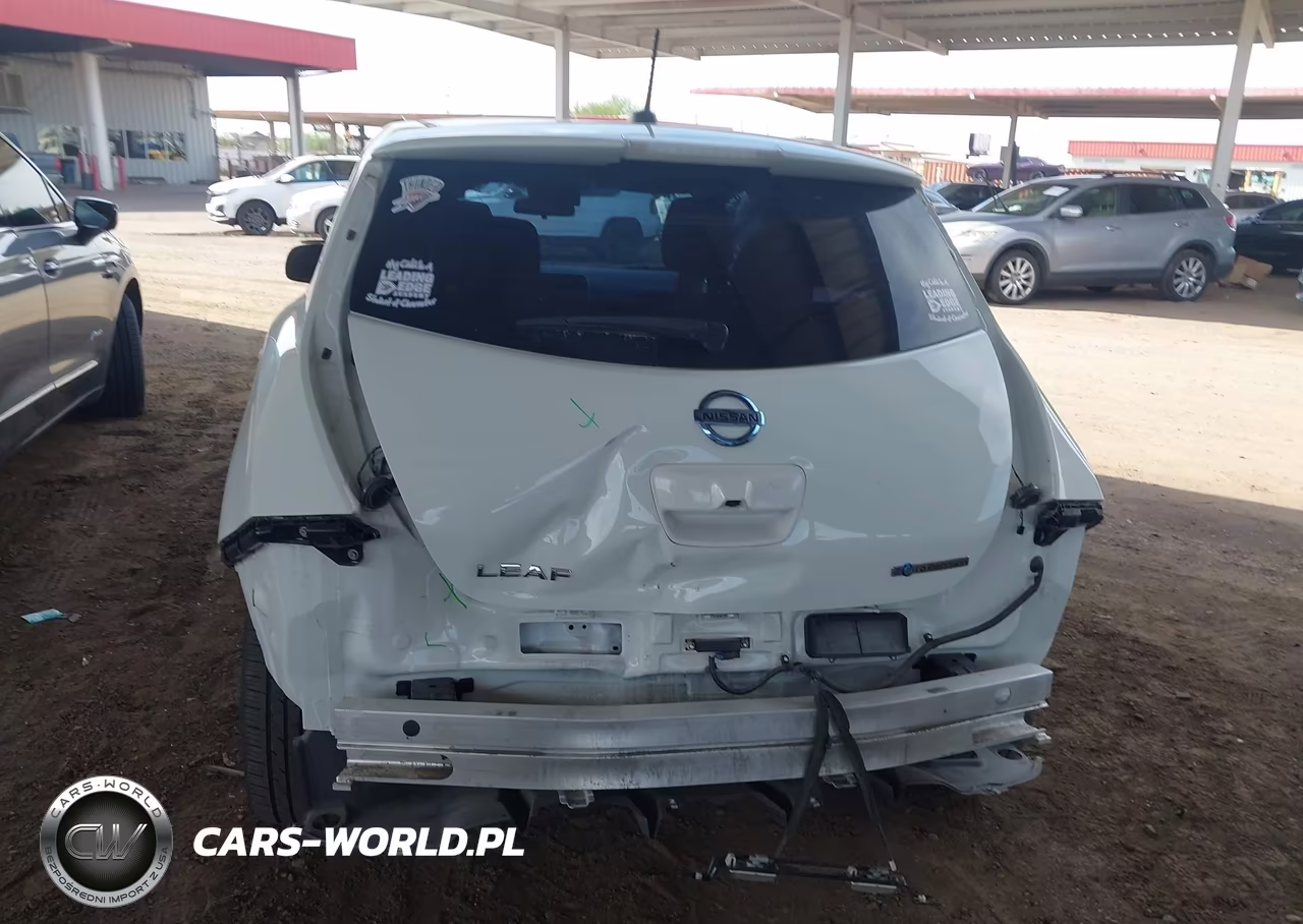 2017 Nissan Leaf S VIN:1N4BZ0CP7HC300450 - 6