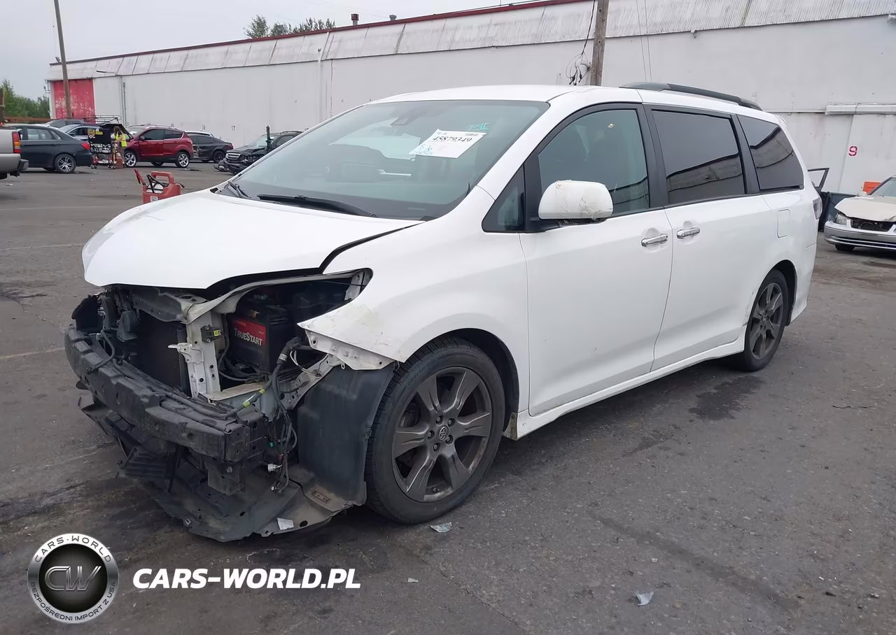 2018 Toyota Sienna Se 8 Passenger VIN:5TDXZ3DCXJS917276 - 2