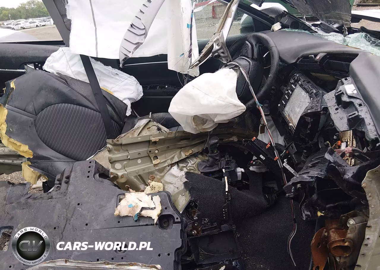 2020 Toyota Camry Se VIN:4T1G11AK4LU362147 - 5