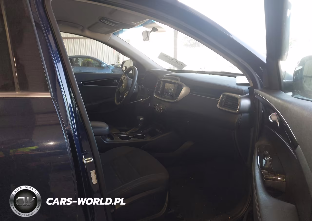 2020 Kia Sorento 3.3L Lx VIN:5XYPG4A57LG624999 - 5