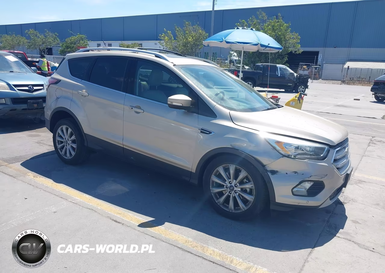 2018 Ford Escape Titanium – zdjęcie 1 z 19