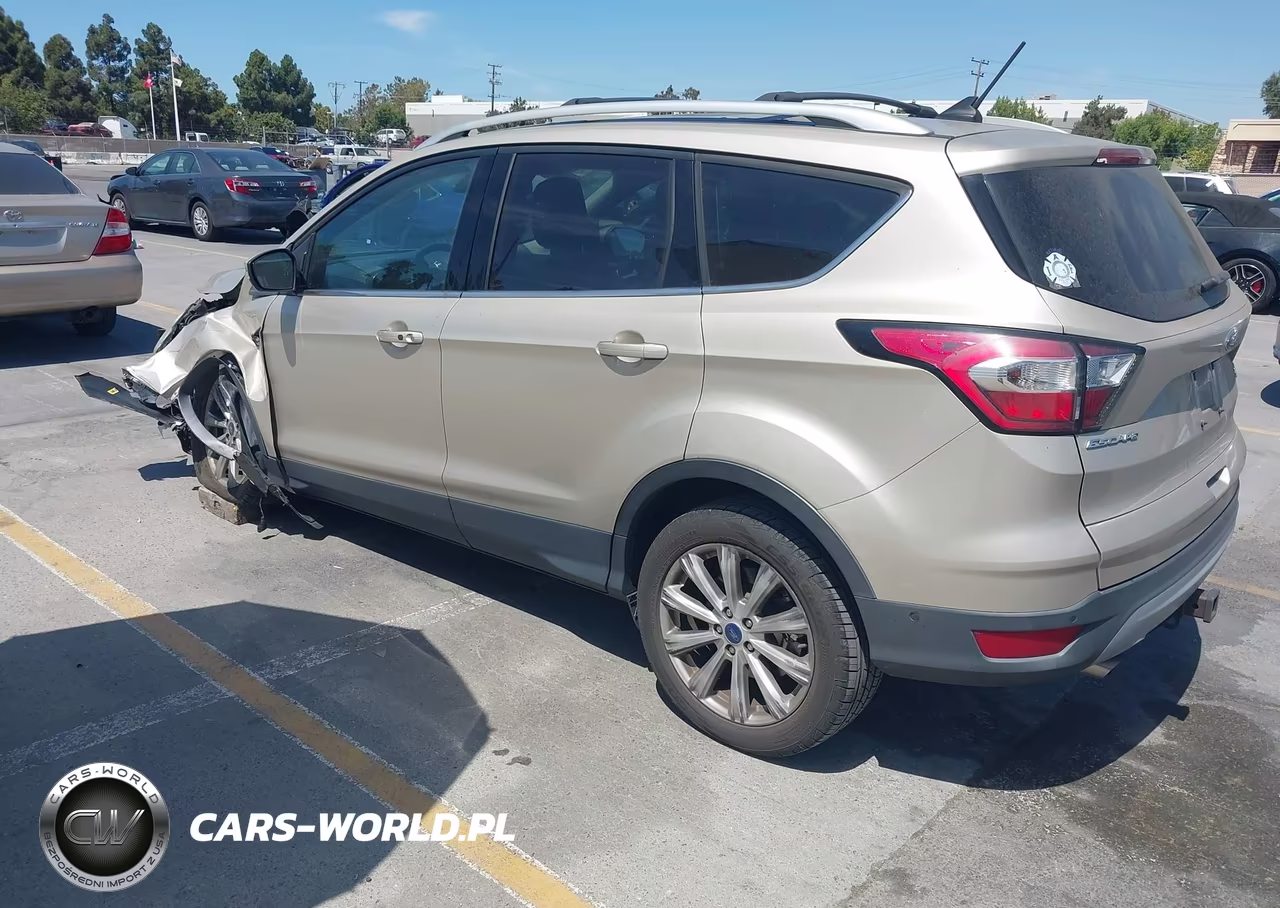 2018 Ford Escape Titanium VIN:1FMCU0J99JUA57155 - 3