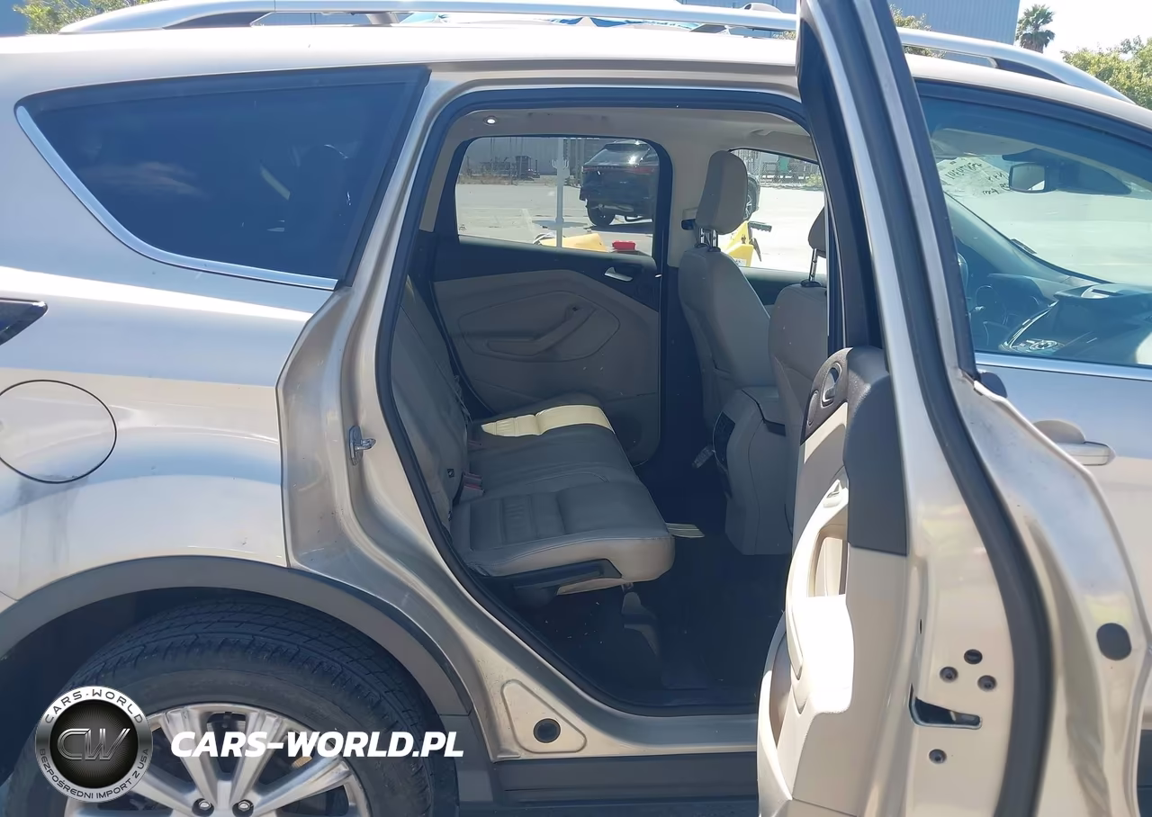 2018 Ford Escape Titanium VIN:1FMCU0J99JUA57155 - 8