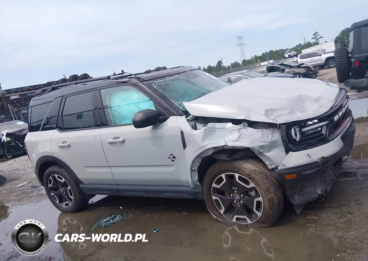 2022 Ford Bronco Sport Outer Banks VIN:3FMCR9C6XNRD49466 - 14
