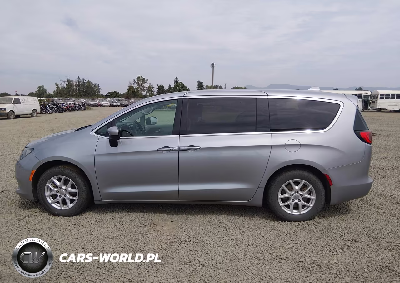 2019 Chrysler Pacifica Lx VIN:2C4RC1CG3KR702058 - 14