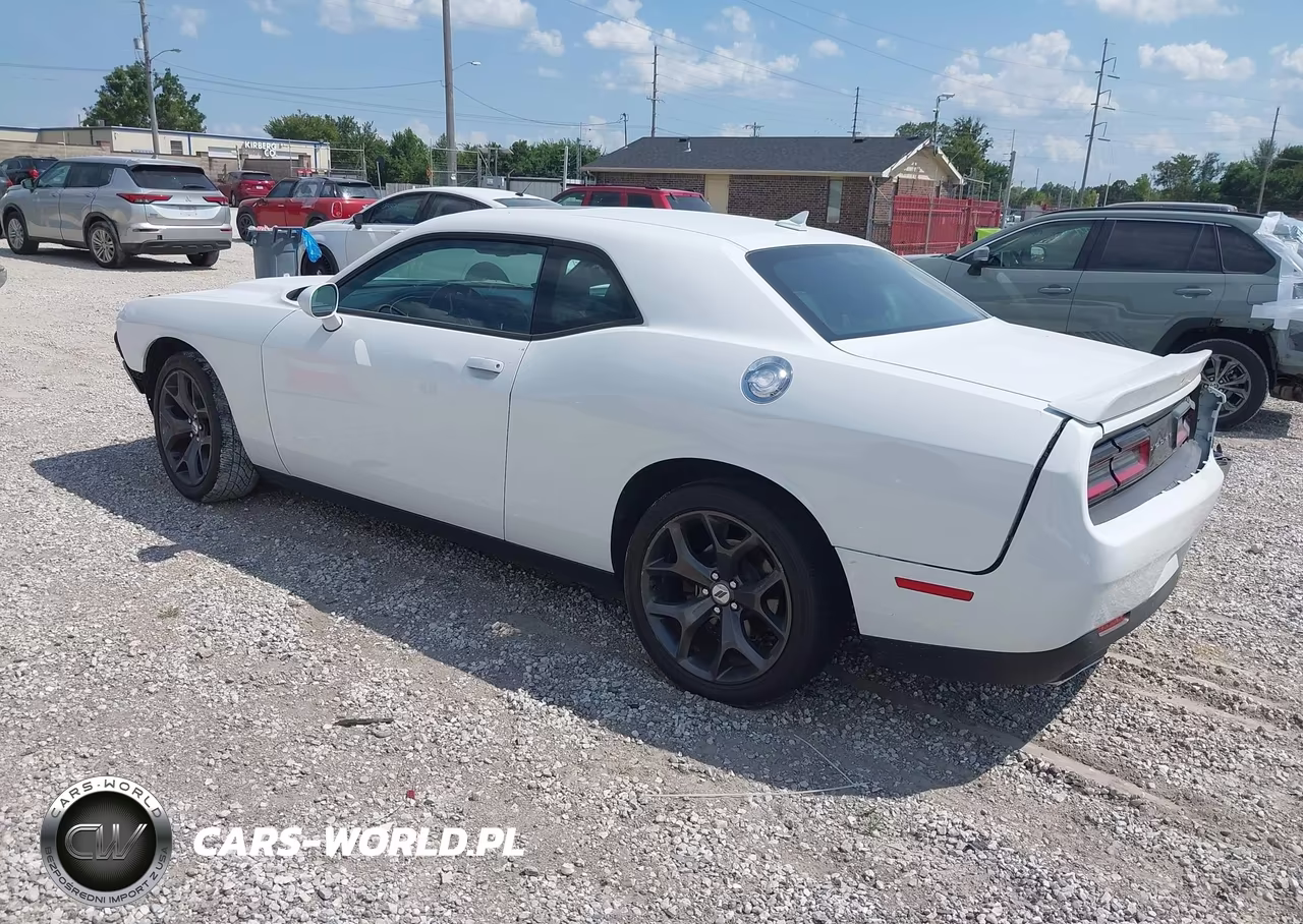 2018 Dodge Challenger Sxt Plus VIN:2C3CDZAG0JH258893 - 3