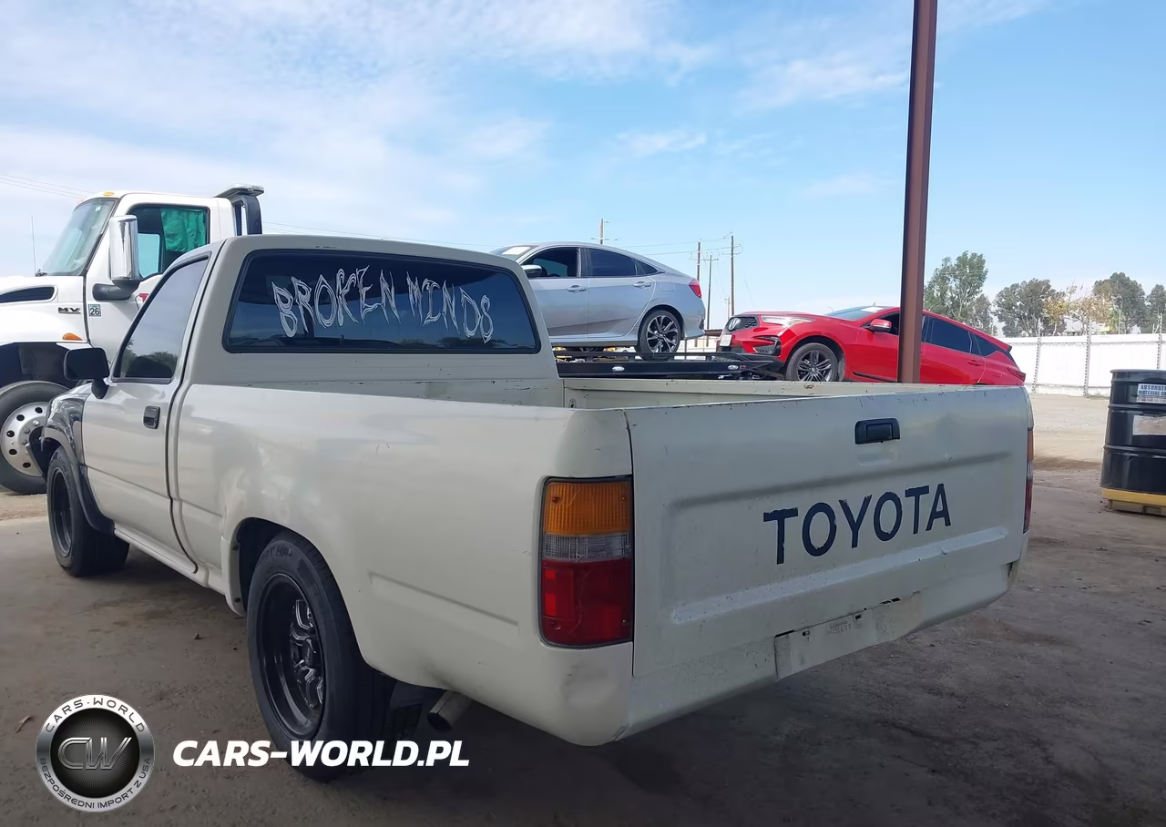 1990 Toyota Pickup 1-2 Ton Short Wheelbase VIN:JT4RN81A5L0045602 - 3