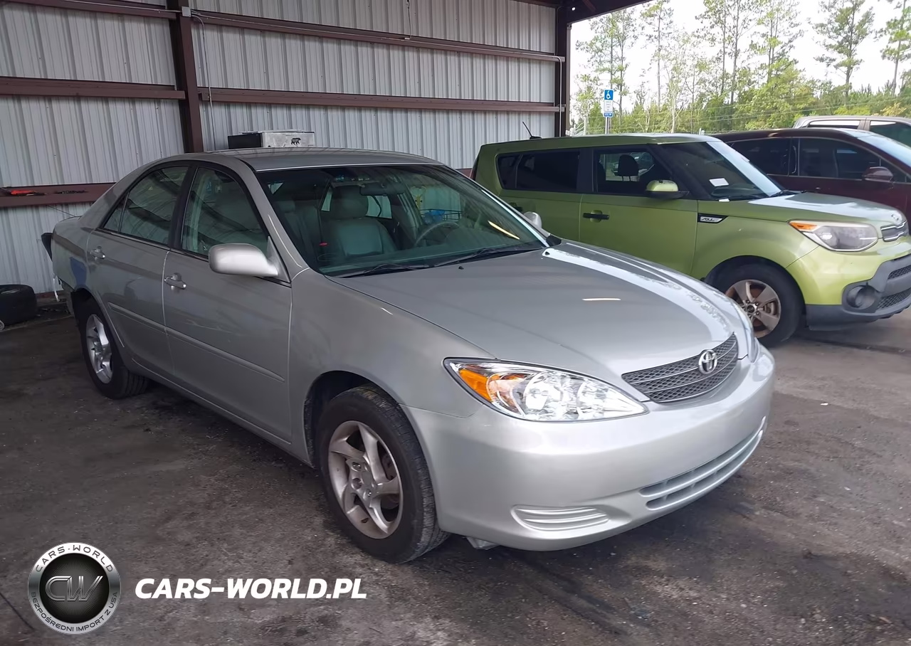 2002 Toyota Camry Le – zdjęcie 1 z 16