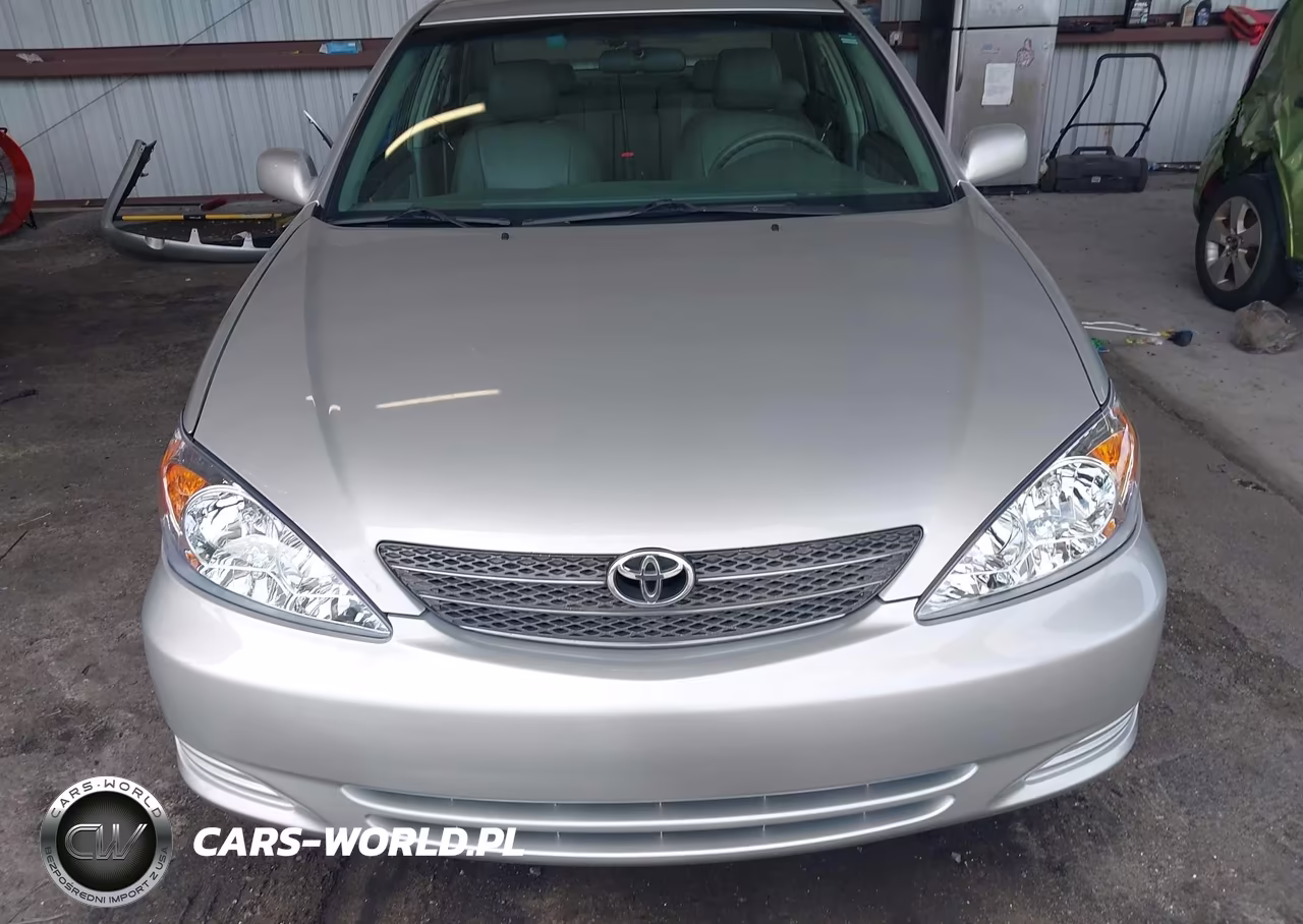 2002 Toyota Camry Le VIN:4T1BE32K42U613076 - 12